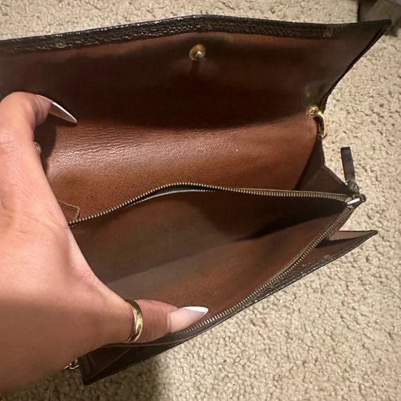 Louis Vuitton Vintage Wallet.  #851 - Picture 5 of 13